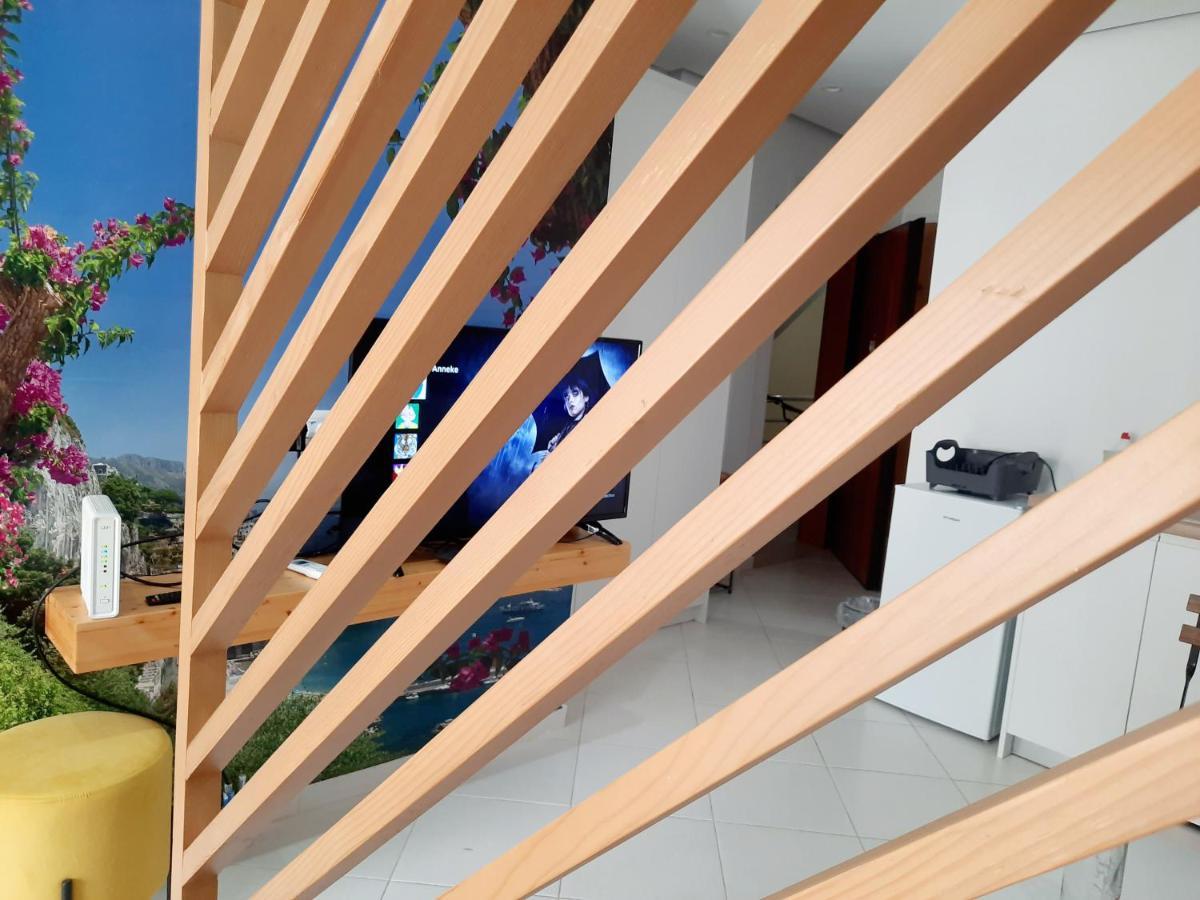 Saranda Promenade Apts Kültér fotó